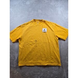 Air Jordan T Shirt Mens M Yellow Oversized Essentials Flight DZ0604 *Stained